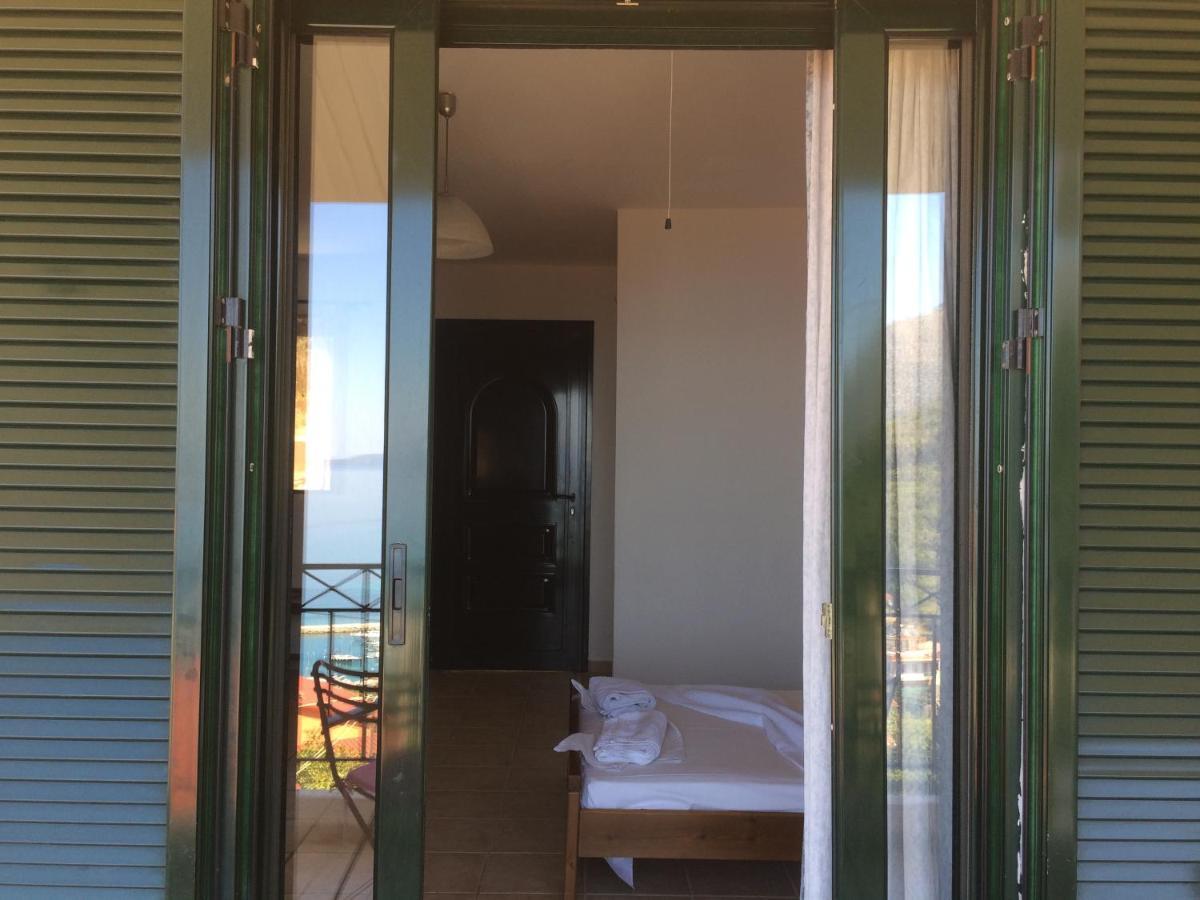 Giannatos' Studios - Makis Poros  Eksteriør bilde